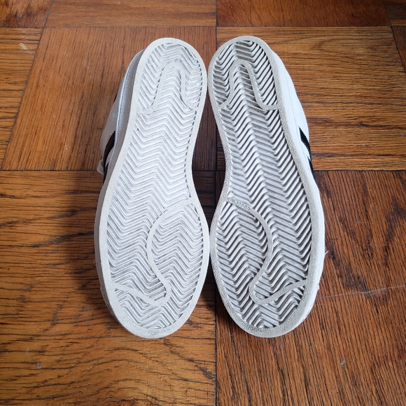 Adidas Superstar Sneakers - size 7 - Picture 7 of 12